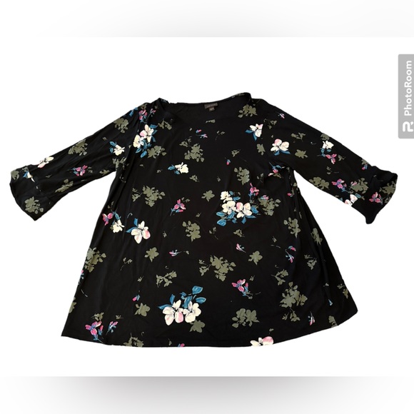 J. Jill Tops - J. Jill Wherever collection black floral swing top with slight bell sleeve